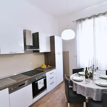 Apartment Donatella